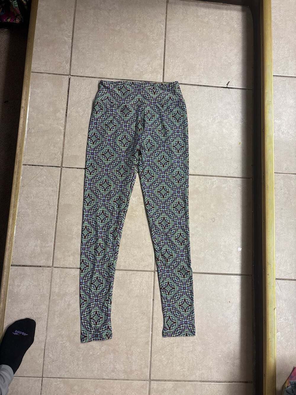 LuLaRoe One Size OS Leggings Green Purple Tribal Geometric Medallion Print